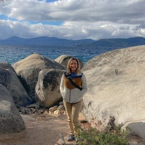 Meet your Posher, Christina